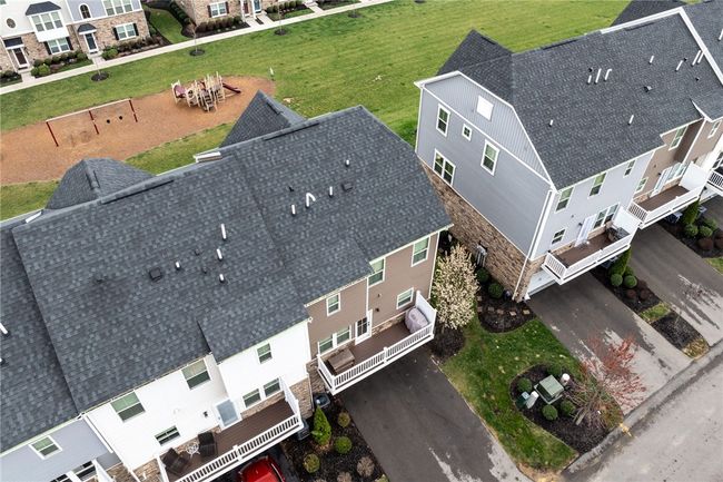 624 Amarth Ln, Townhouse with 3 bedrooms, 3 bathrooms and null parking in Cranberry Twp PA | Image 40