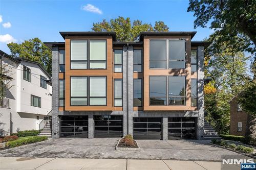317 Slocum Way, Fort Lee, NJ, 07024 | Card Image