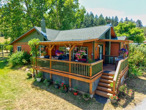 220 Faver Dr, Riddle, OR, 97469-9751 | Card Image
