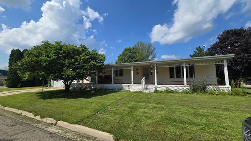 200 Thill Dr W, Rose Creek, MN, 55970-8802 | Card Image