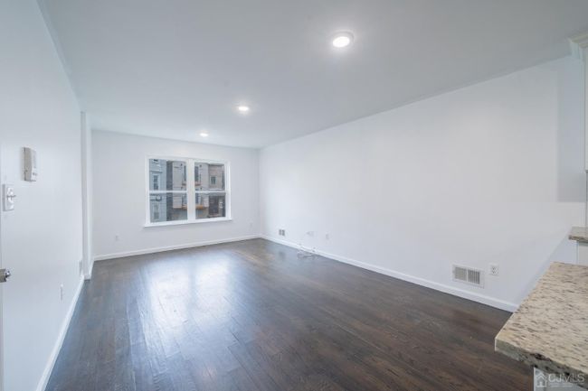 69 S 13 Th St, Home with 0 bedrooms, 0 bathrooms and null parking in Newark NJ | Image 8