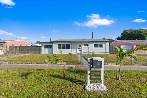 2441 Nw 181st Ter, Miami Gardens, FL, 33056-3636 | Card Image