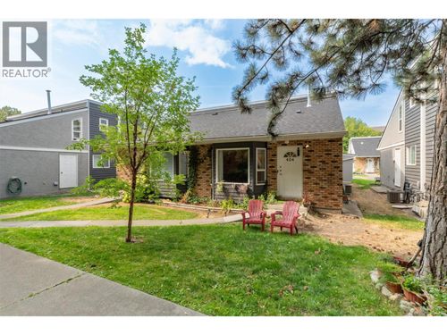 404-3155 Gordon Dr, Kelowna, BC, V1W3N6 | Card Image