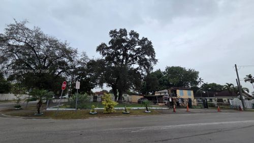 3108 Nw 29th St, Miami, FL, 33142-6330 | Card Image