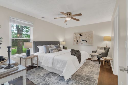 582 Autumn Ct, La Vergne, TN, 37086-3950 | Card Image