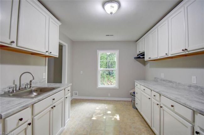 1215 E Russell Ave, House other with 3 bedrooms, 1 bathrooms and null parking in High Point NC | Image 15