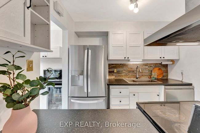 C - 10 Arnold Dr, Condo with 4 bedrooms, 2 bathrooms and 2 parking in Nepean ON | Image 16
