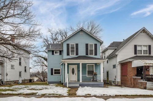 641 1st Ave, Ellwood City, PA, 16117-1106 | Card Image