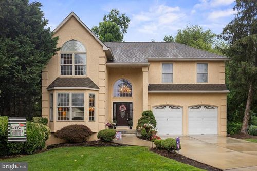 325 Newton Ct, HADDON TOWNSHIP, NJ, 08107-1074 | Card Image