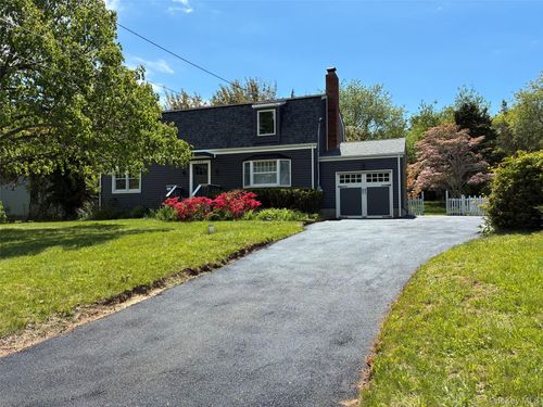 405 Saltaire Way, Mattituck, NY, 11952-3014 | Card Image