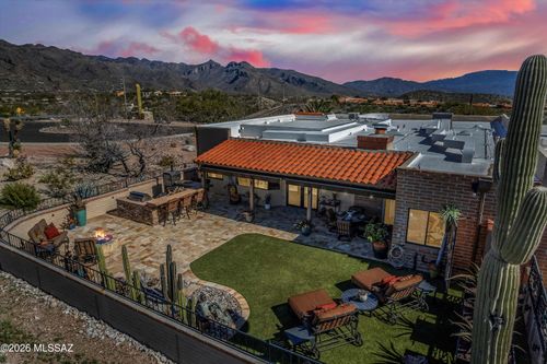 5571 N Fort Yuma Trail, Tucson, AZ, 85750 | Card Image