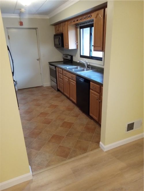 apt-106c-510 Child St, Warren, RI, 02885-1822 | Card Image