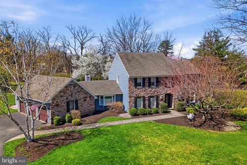 35 Matthew Cir, RICHBORO, PA, 18954-2043 | Card Image