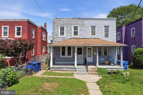 652 Manor Rd, BEVERLY, NJ, 08010-1057 | Card Image