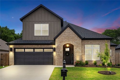 1200 Whistler St, Bentonville, AR, 72713-4043 | Card Image