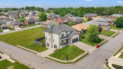 101 Live Oak Ln, Frankfort, KY, 40601-7831 | Card Image