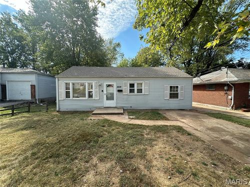 2538 Oepts Ave, Jennings, MO, 63136-2622 | Card Image