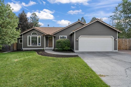 1730 Se Virginia Rd, Bend, OR, 97702-1537 | Card Image