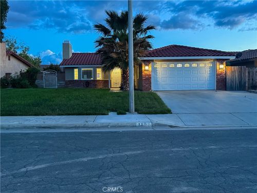 1802 Linda Ave, Lancaster, CA, 93534-2057 | Card Image