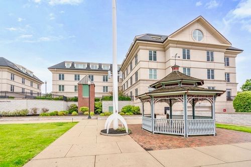 104-73 Chelsea St, Boston, MA, 02129-2051 | Card Image