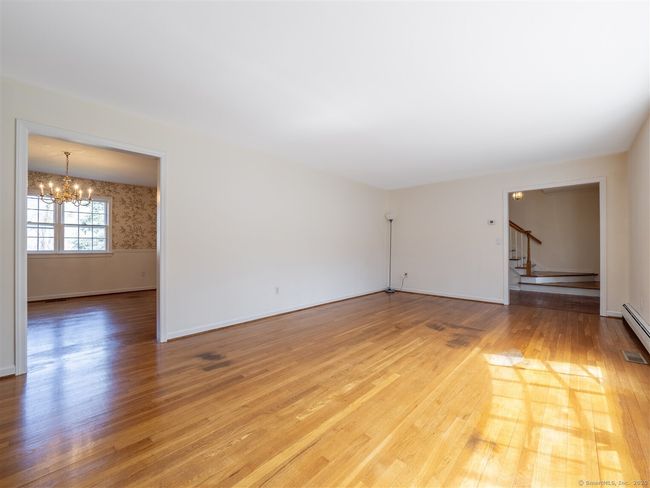 310 Ridgefield Rd, House other with 4 bedrooms, 3 bathrooms and null parking in Wilton CT | Image 5