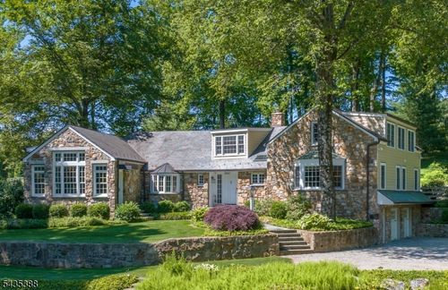 210 Douglass Ave, Bernardsville, NJ, 07924-1906 | Card Image