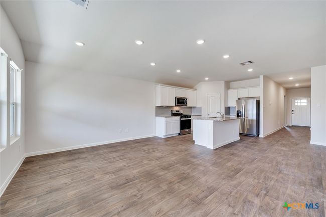 1306 Camden Ln, House other with 4 bedrooms, 2 bathrooms and null parking in Lockhart TX | Image 13