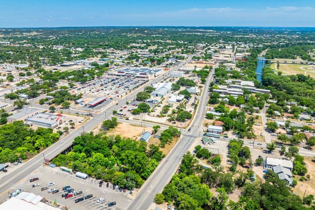 208 Francisco Lemos St, House other with 3 bedrooms, 1 bathrooms and null parking in Kerrville TX | Image 29