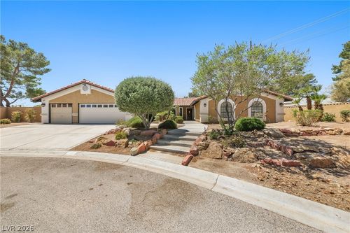 5555 Palmyra Ave, Las Vegas, NV, 89146-6849 | Card Image