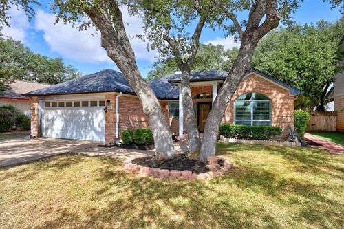 122 Pecan Vista Ln, Georgetown, TX, 78626-4540 | Card Image