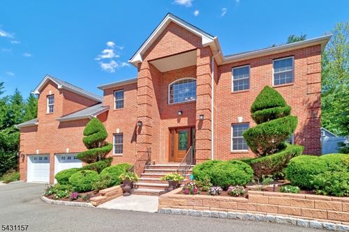 301 Greenwood Ave, Florham Park, NJ, 07932-2301 | Card Image