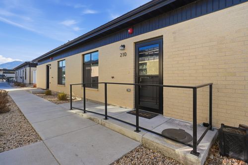 210-3592 S 805 E, Millcreek, UT, 84106-4689 | Card Image