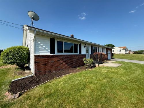 105 Ridgeview Dr, Salix, PA, 15952-9106 | Card Image