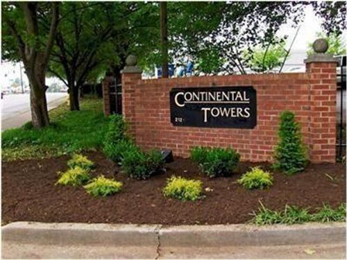 503-2121 Nicholasville Rd, Lexington, KY, 40503-2519 | Card Image