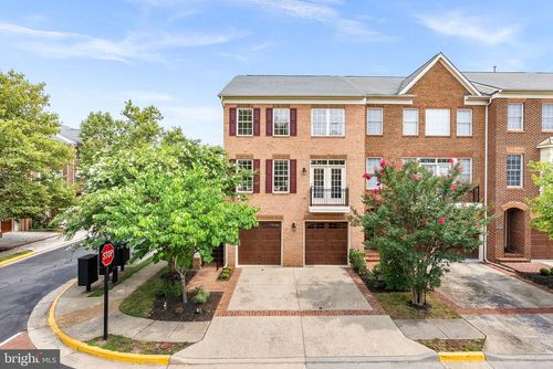 112 Monroe Mills Ln, HERNDON, VA, 20170-4485 | Card Image