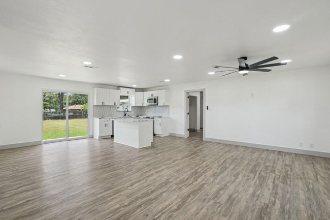 112 Gordon Dr, House other with 4 bedrooms, 2 bathrooms and null parking in Azle TX | Image 6