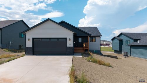 545 Denali Dr, Box Elder, SD, 57719-8504 | Card Image