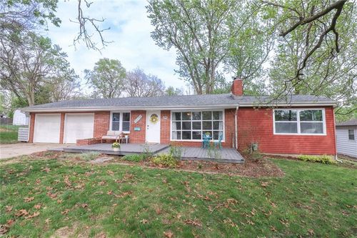 5627 Long Avenue, Shawnee, KS, 66216 | Card Image
