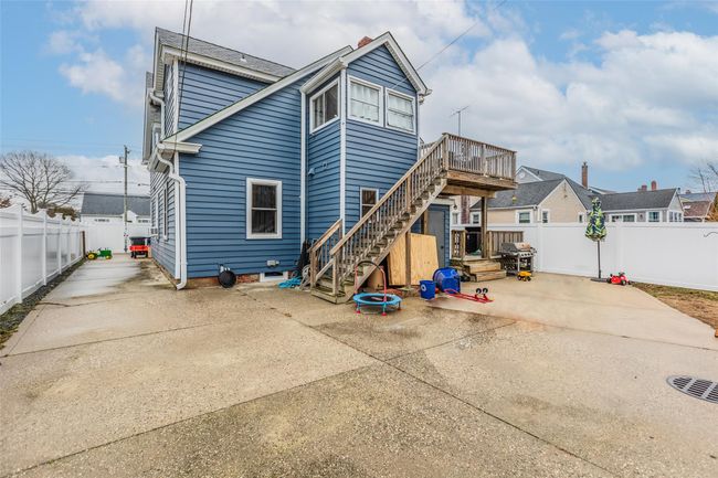 86 Rollstone Ave, Home with 3 bedrooms, 0 bathrooms and null parking in West Sayville NY | Image 27