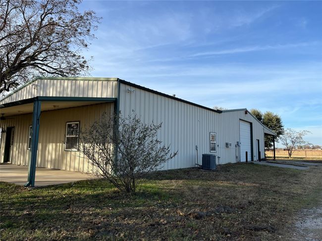 8313 Us Highway 377, House other with 3 bedrooms, 3 bathrooms and null parking in Collinsville TX | Image 31