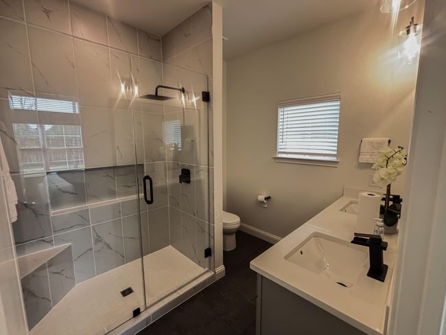 810 S Colbert St, House other with 3 bedrooms, 2 bathrooms and 2 parking in Dayton TX | Image 13