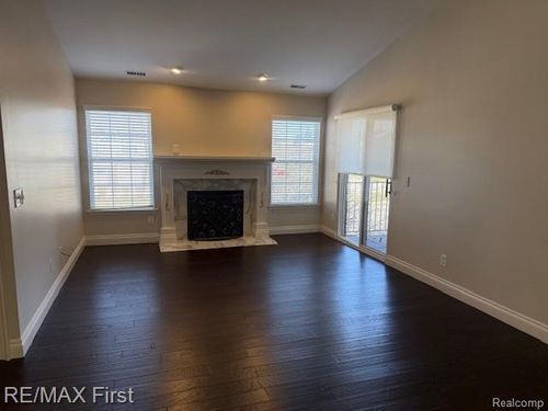 16640 16640 Glenmoor Blvd Boulevard, Macomb Township, MI, 48044 | Card Image