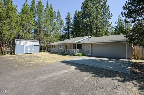 56256 Eider Rd, Bend, OR, 97707-2104 | Card Image