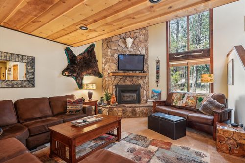 19-17755 Malheur Lane, Sunriver, OR, 97707 | Card Image