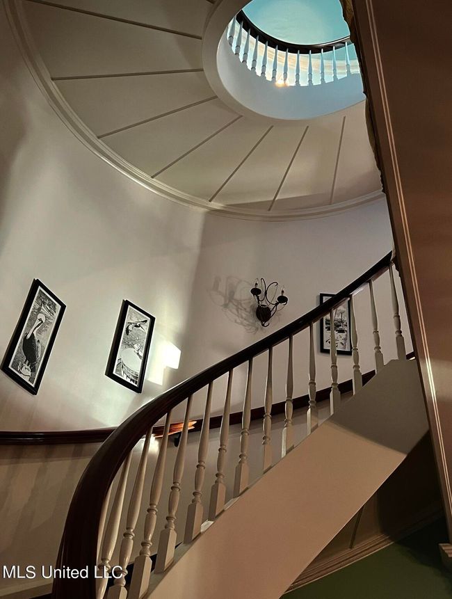Twin Circular | Image 73