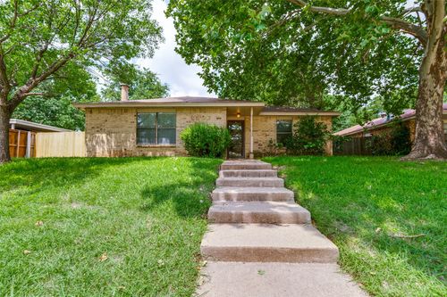 8507 Sugarberry Pl, Dallas, TX, 75249-1054 | Card Image