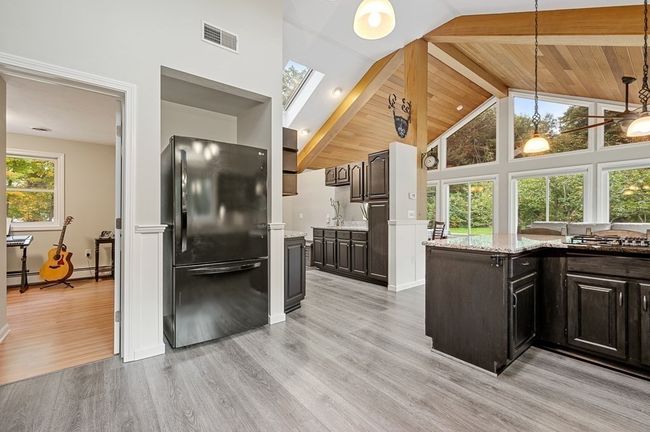 82 Central Tpke, House other with 4 bedrooms, 3 bathrooms and 10 parking in Sutton MA | Image 12
