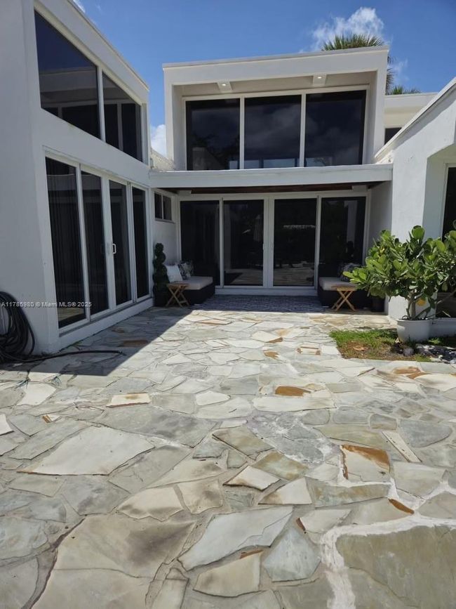 4050 Ne 25 Th Ave, House other with 3 bedrooms, 4 bathrooms and null parking in Lighthouse Point FL | Image 23