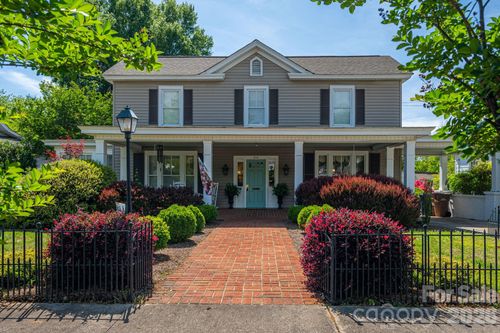 314 S Cedar St, Lincolnton, NC, 28092-3341 | Card Image