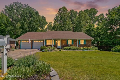 808 Troy Dr, Jefferson City, MO, 65109-6114 | Card Image